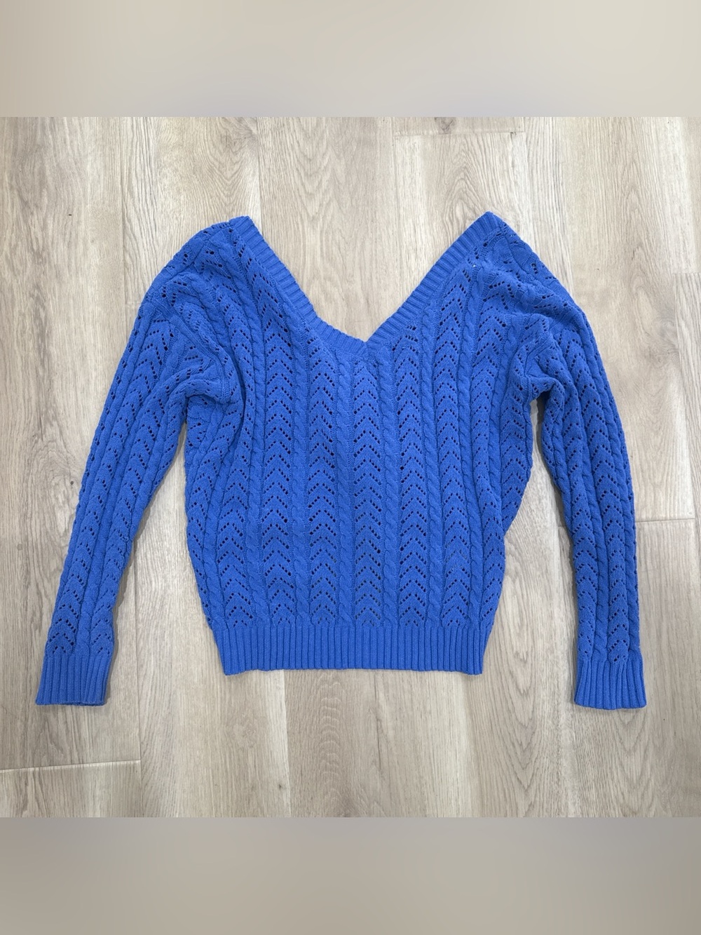 Easy Coastal Summer Vibes Blue Open knit cropped V-Neck & Twist Back Sweater